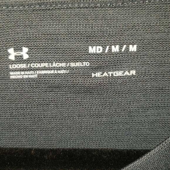 Under Armour tech shirt, Gray, v-neck, loose fit, size medium,  HeatGear - Picture 3 of 6